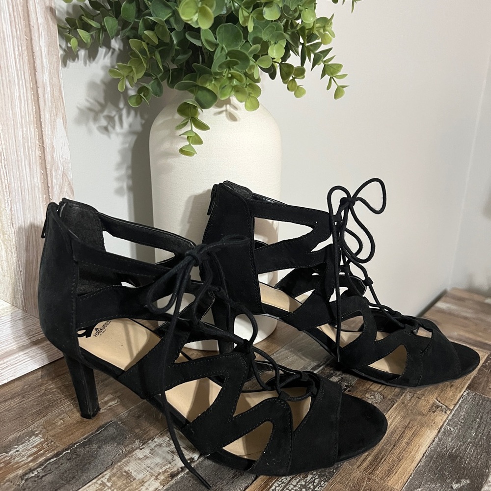 Elegant Black Strappy Heels with Lace-Up Closure